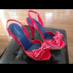 Nine West shoes,  size 9 1/2,  Never worn.